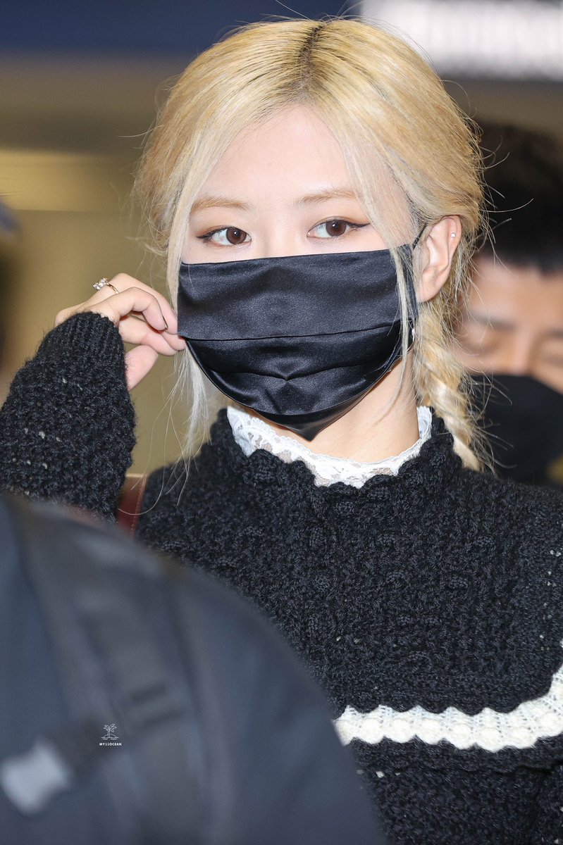 210919 ICN #블랙핑크 #로제
#BLACKPINK #ROSÉ