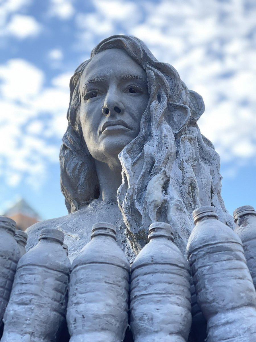 IAYProtector's tweet image. Who deserves a pedestal? Come to #unionsquare and find out! @nyc @BilldeBlasio 

#ProtectorMonuments #ReclaimThePedestal #ReimaginingMonuments #IamYourProtector #ProtectorStories #PublicStreetArt  #NYCStreetArt #ArtActivism #JoeReginella #SculptureArt #StreetArtActivism