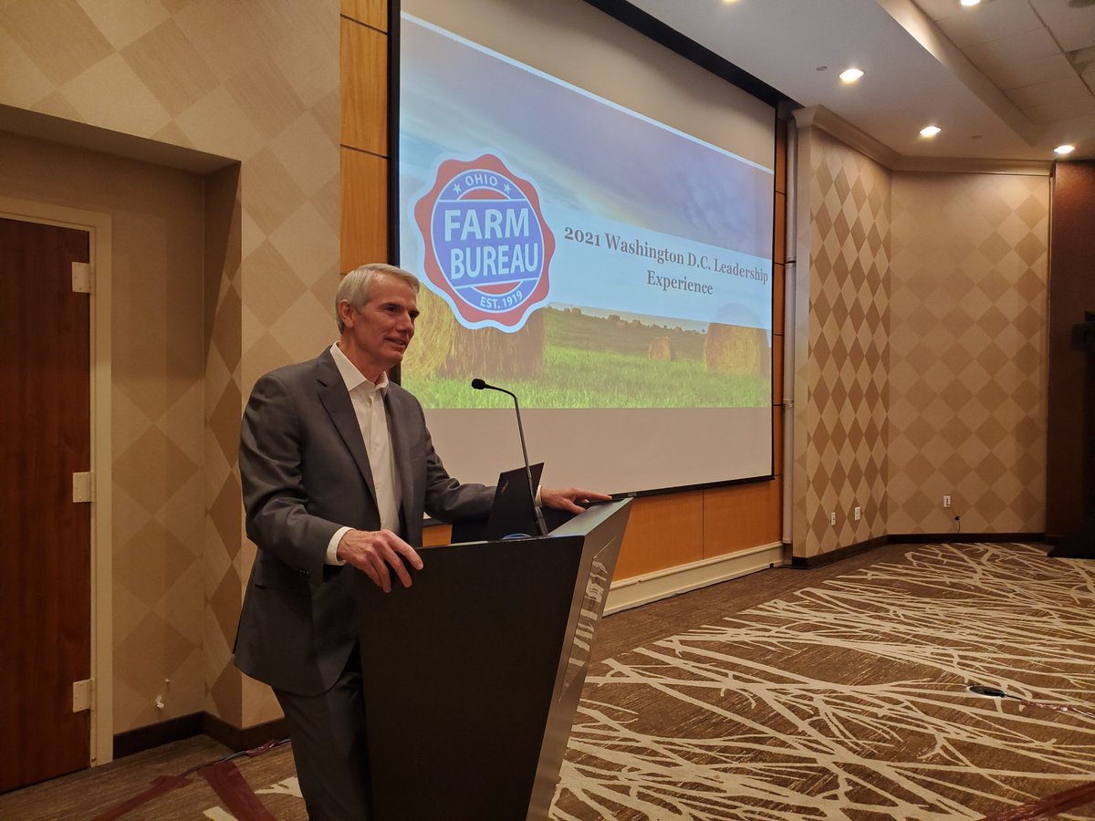 OhioFarmBureau's tweet photo. Great to have Sen. @robportman with us for breakfast to visit with our members taking part in the 2021 Washington D.C. Leadership Experience #OFBDC https://t.co/4nnTDa7WEf