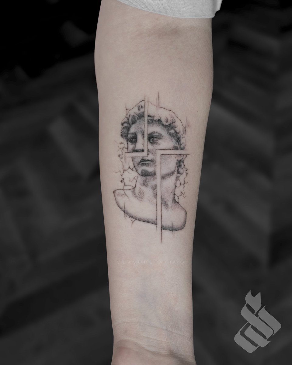CLASoner's tweet photo. #tattoo https://t.co/nptU5EqhNE