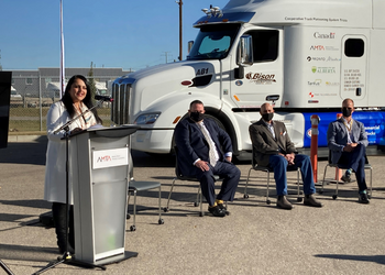 Todaystrucking's tweet photo. A pair of platooning trucks will take to Alberta highways beginning in November, in one of the latest demonstrations of semi-autonomous vehicles on Canadian roads. https://t.co/1G2rD0hhqN #trucking #AutonomousVehicles @Drive4Bison @AMTA_ca https://t.co/ygcnAYCh9w