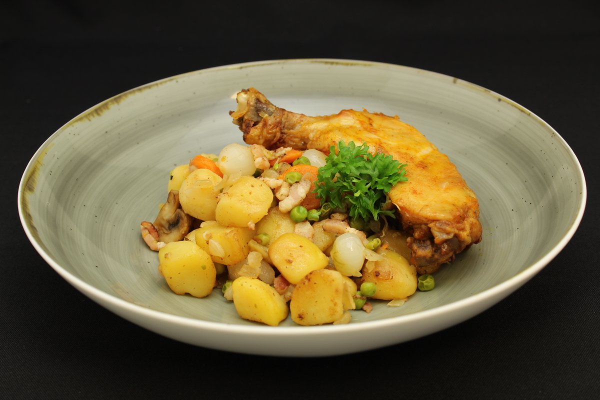 ETZnl's tweet photo. Lekker eten in een ziekenhuis - kan dat? @kassa_bnnvara is op zoek naar jouw ervaring. Wij krijgen best veel complimenten over het eten. Sterker nog, mensen klagen dat er weinig 'ongezonds' te halen valt. Wil je hierover vertellen? Dat kan hier: https://t.co/8fBMAEcXXP https://t.co/83TESrVyIh