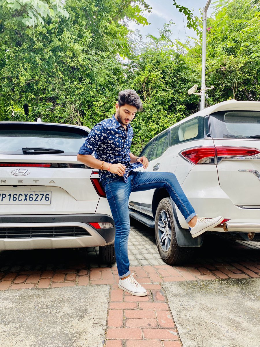 RapperKKing's tweet photo. K.King$S 
#rapper #rapperkking #rapperk_king #kking  #model #mylook #trend #fashion #love #carlover #fitness #fit  #smart #fun #thar #india #worldwide #music #picoftheday #gymmotivation #gymlover #worldwide #trend #trending  #city #newreel #thursdayt #greaternoida #fashionblogger https://t.co/3vXxHzomUb