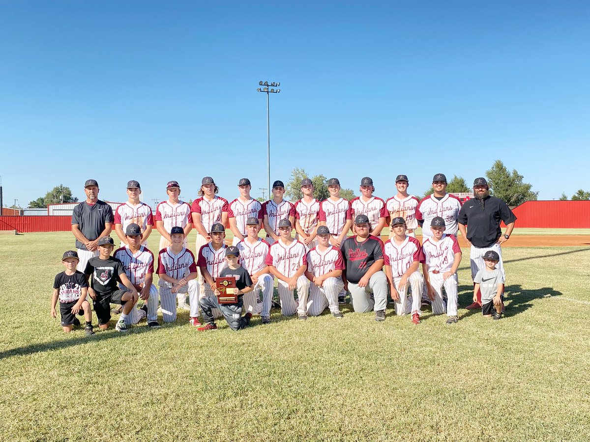 VPSINDIANS's tweet photo. Good Luck to the Indians at Regionals! Our #tribe travels across the state to Silo today and will play Wright City at 4 PM. 
🚍Please say a prayer for safe travels for the team and their followers! 
LET’S GO #VICIBOYS! ⚾️❤️💥👏🏻 #viciproud https://t.co/5raF7Pb04N