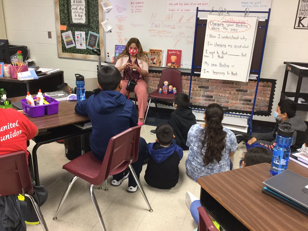MrsGaranzuay's tweet photo. Our students enjoyed Ms.Rossett’s lesson on synthesizing 📖 #4thgrade #cablestrong https://t.co/KIAtHuwT5v
