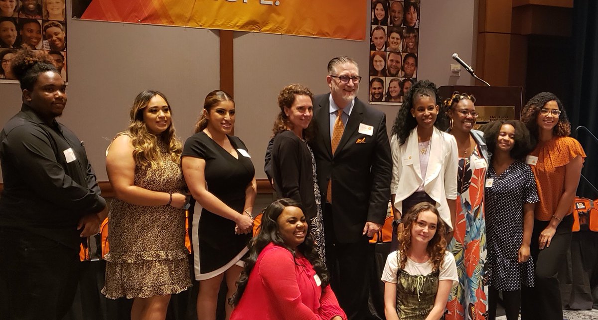 ODBInitiative's tweet photo. Coach Bill Curry kicked off ODBIβs 10 Year Anniversary Celebration saying, βODBI transforms lives.β ODBI grad Maria Oglesby shared, βWe are celebrating something bigger than ourselves.β Echo Garrett said the event was βa magnificent love letter to our students ..." #GoTeamOrange! https://t.co/CRH3El6PO2