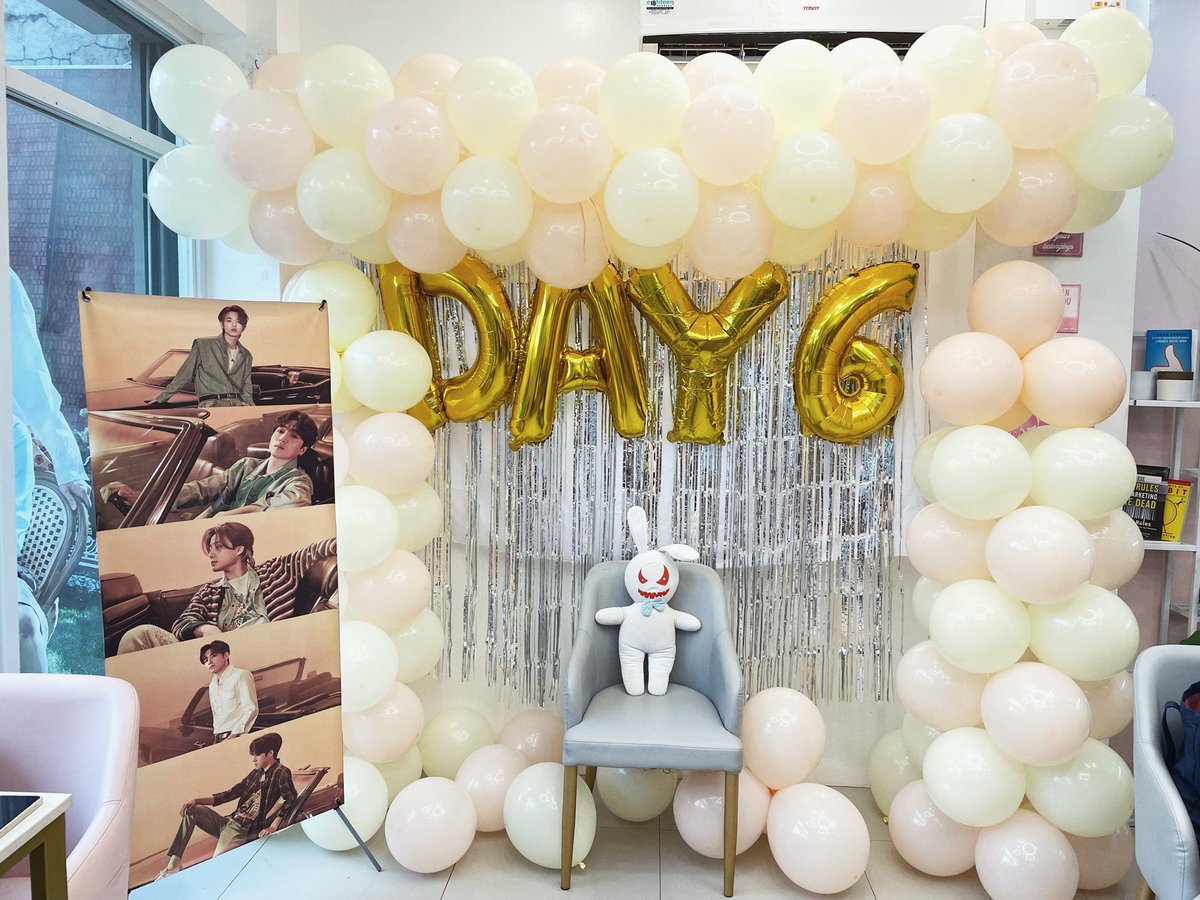 myDaysmilli6ram's tweet photo. #ChasingSunsetsWithDay6 &amp; #GameOverForJaeAndDowoon cupsleeve events are a success! We would like to thank everyone who celebrated with us physically or virtually. Until the next event, let’s stay happy and healthy! 💛 https://t.co/o1npctC0XF