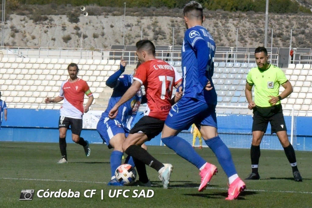 canblanquiverde's tweet photo. Árbitro #TamaraceiteCCF | El valenciano Francisco José Ortega Herrera dirigirá el encuentro del domingo (13h). 1+1 temporadas en #segundaB. Fue el colegiado del #LorcaCCF (0-1) del curso pasado.
#futmasc #segundaRFEF https://t.co/6wcB9DsOtC