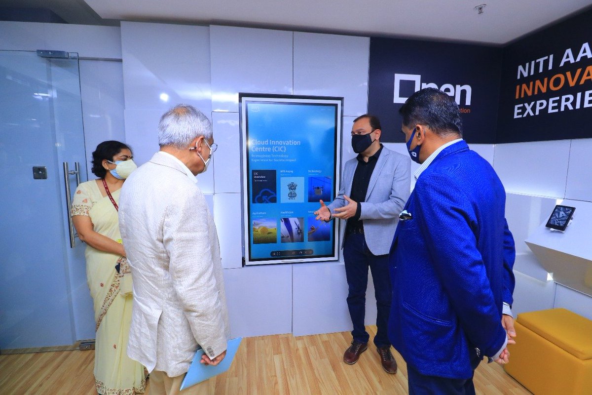 #NITIAayog is proud to come together with AWS &amp; Intel to establish a new experience studio at the NITI Aayog Frontier Technologies Cloud Innovation Center. 

The studio will accelerate the application of technologies and encourage start-ups to showcase their innovative products.