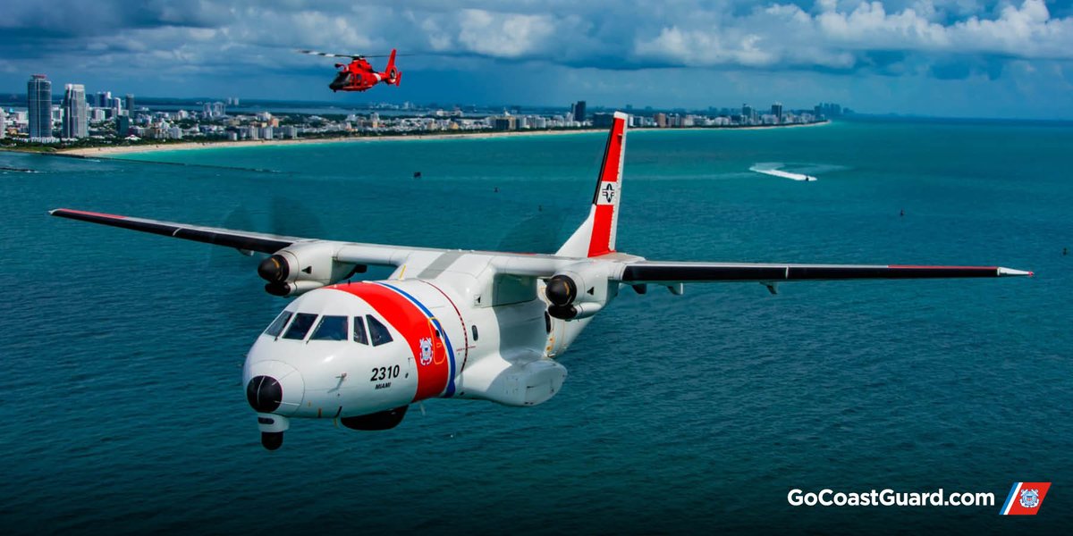 USCG's tweet photo. Are you team 🚁 or 🛩? If you're team #USCG, you can be both! Chat with a recruiter today about joining the U.S. Coast Guard: https://t.co/qIef8iY7nF #SemperParatus #GoCoastGuard #FlyUSCG https://t.co/4i6f0SGh9J