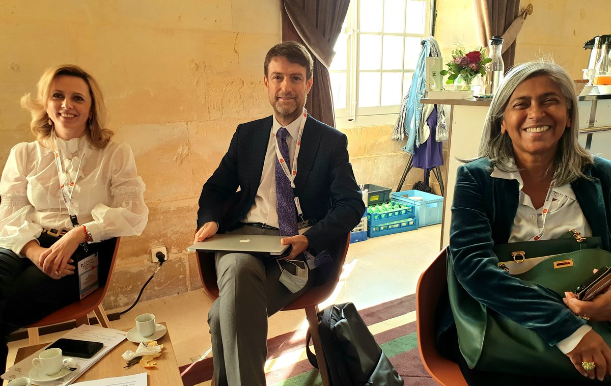 gafunesco's tweet photo. D'autres délégations du @gafunesco se sont jointes aux différentes séquences de #Forum_Normandie_pour_la_Paix
#Gafu
#Unesco
#Multilaterlisme https://t.co/iTkN8cVNFg