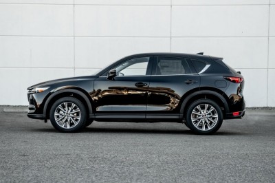 AugustMazda's tweet photo. 2021 Mazda CX-5 GT on Offer in Vernon #2021mazdacx5 #newmazdacx5 https://t.co/PuZIqnPebY https://t.co/QdKcSyf3y3