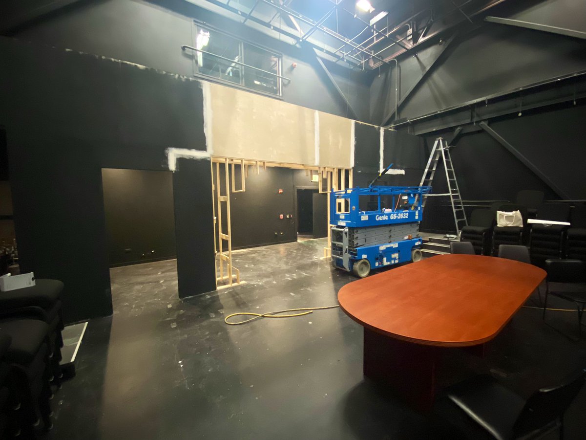 GordonTheatre's tweet photo. Set construction is underway for @gordoncollege Theatre Arts Fall production of The Miser! 💰🔨🧰🦺

Tickets are on sale NOW at https://t.co/Zhfwk4tibM 🎟 https://t.co/cmcfjPdZ3G