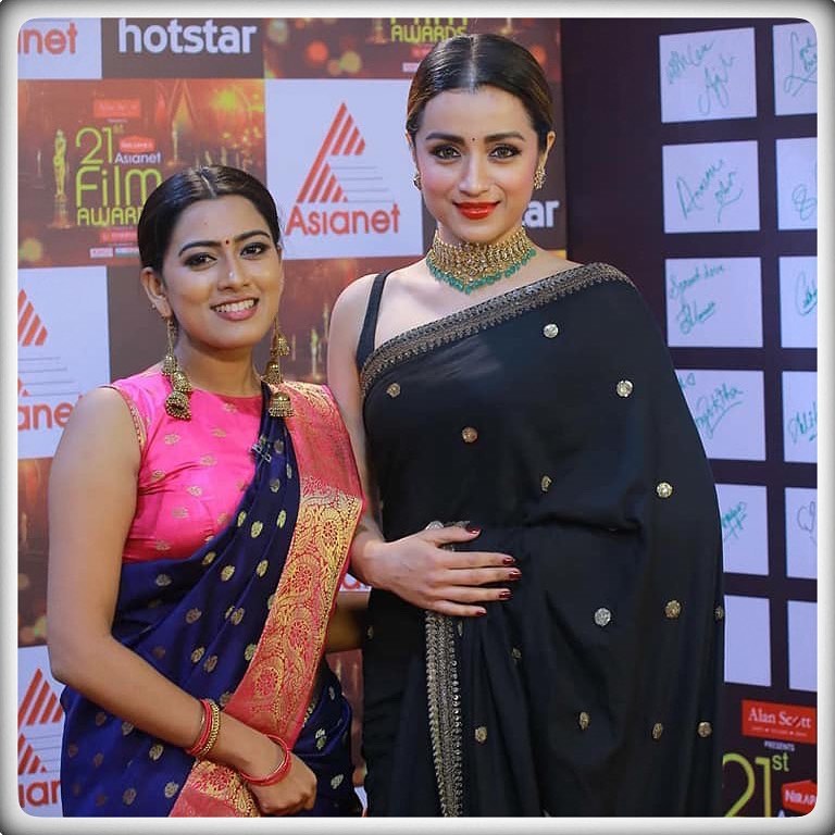 FAiUrkUVkAsloDN?format=jpg&name=900x900