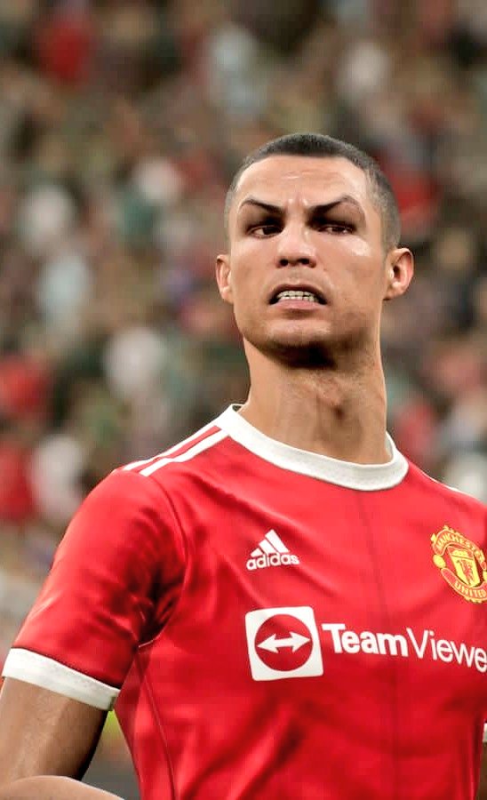 Cristiano Ronaldo em PES 2022 Como você vê: Jogadores de PES: INOVADOR -  iFunny Brazil