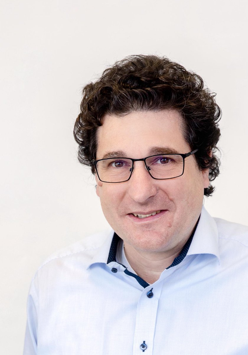 FK4_BUW's tweet photo. Forschung zu #Elementarteilchen (#Gluonen) mit 1,5 Mio EUR für vier Jahre durch @dfg_public gefördert! Glückwunsch an Prof. Francesco Knechtli, Sprecher der Gruppe (@Uni_Wuppertal), sowie die weiteren Antragssteller der BUW, @DESY und @TCDDublin
https://t.co/oXZPpXhYrp https://t.co/B1xGxQzHup