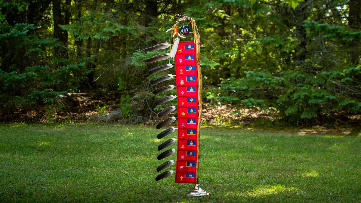 Today marks the first National Day of #TruthAndReconciliation. To remember the legacy of residential schools and the children who lost their lives, we honour them with our new orange beaded eagle feather on the Eagle Staff: rcmp-grc.ca/39299 #OrangeShirtDay #NDTR