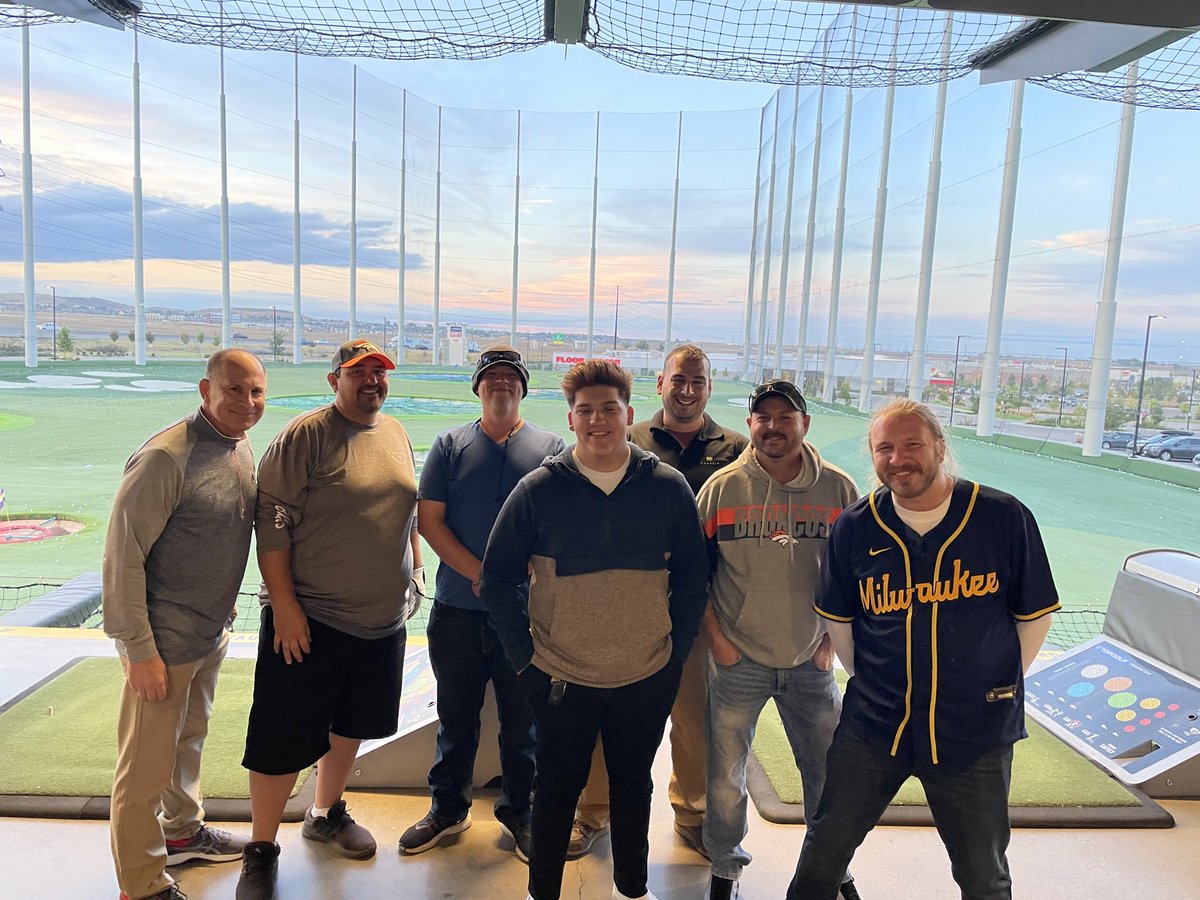 Total blast spending time with our Denver <a href="/CambriaSurfaces/">CambriaSurfaces</a> Distribution Center crew at <a href="/Topgolf/">Topgolf</a> last night. While they often work behind the scenes of our sales &amp; mktg teams, nobody does more heavy lifting to ensure the final process/product and make us look good. Thank you team!