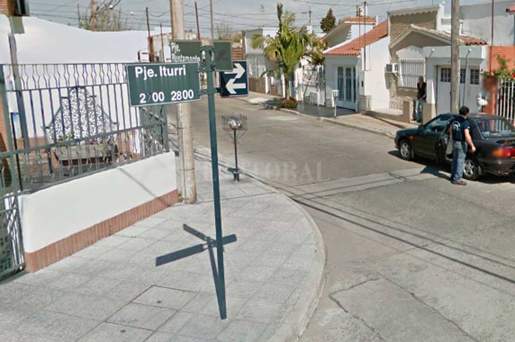 ellitoral's tweet photo. Atroz hecho en Santa Fe: la golpearon, la violaron y la tiraron desde una moto https://t.co/ck5R3jTJZd https://t.co/BXMPXgKQJP