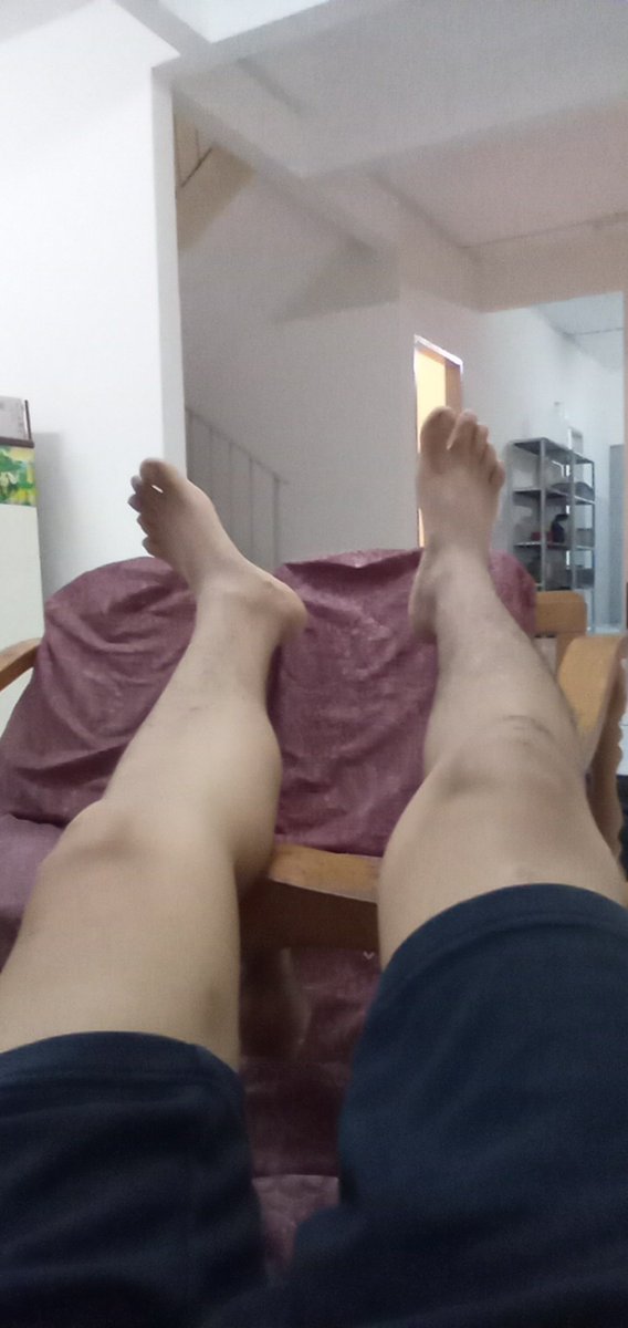 သားနဲ့မယားနဲ့ ဖြစ်နေပေမဲ့ မပျော်ဘူး နေချင်တာက Boy to Boy😫😫😫😫