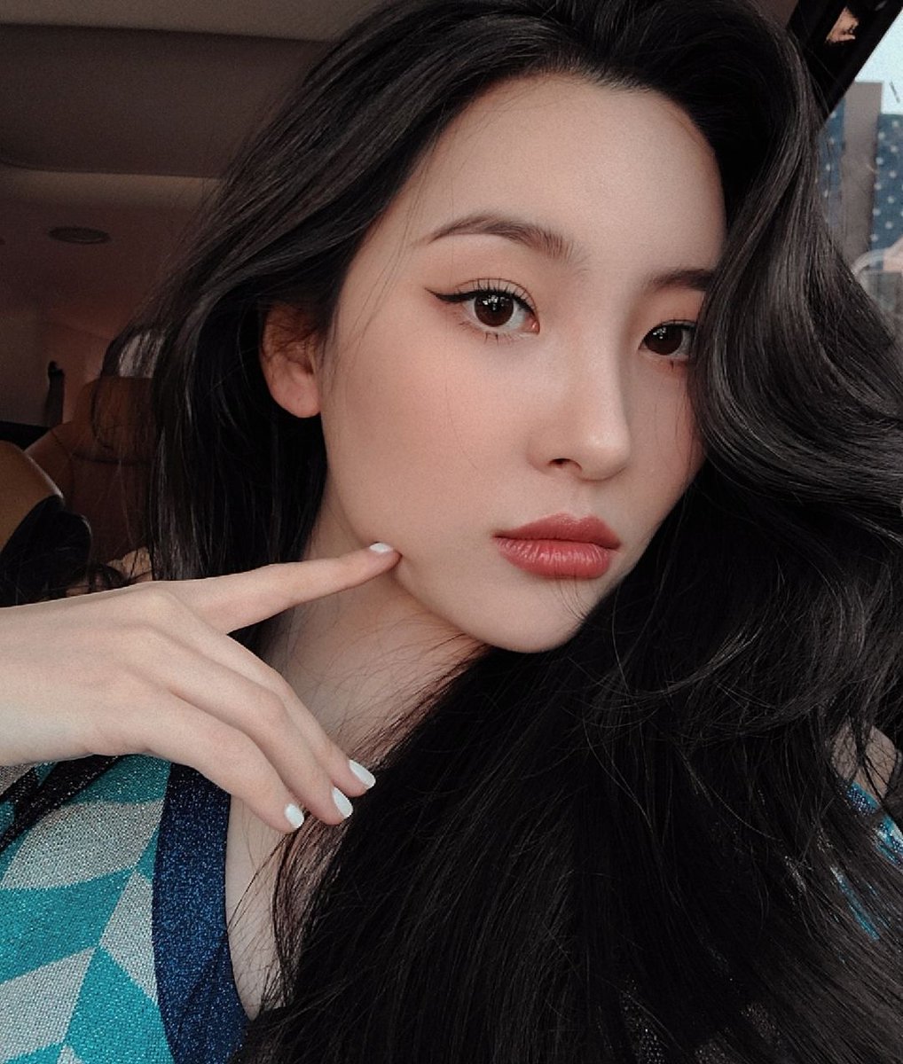 ofSunmi tweet picture