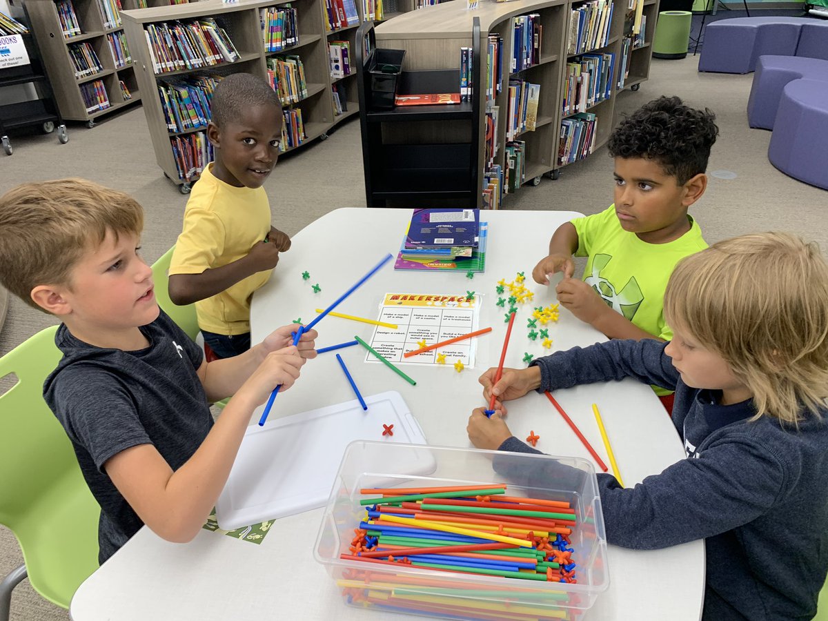 MsBrightTeaches's tweet photo. Our first library maker space of the year! We learned about the importance of teamwork. @PISDBryantElem @DAnneMosby https://t.co/xH3mZQtIt4