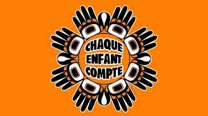 C'est la journée nationale de la vérité et de la réconciliation. Connue dans les écoles comme la «Journée du chandail orange», on rend hommage aux milliers d’enfants des Premières Nations, Métis et Inuit qui ont été enlevés de leur foyer et forcés de fréquenter un pensionnat.