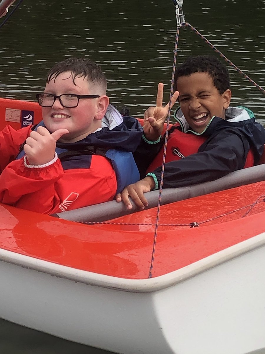 RYACymruWales's tweet image. Great sessions today for @Ysgolpenrhyn and Ysgol Brymbo at Gresford Sailing Club at an @All_Afloat - over 20 kids on the water enjoying themselves