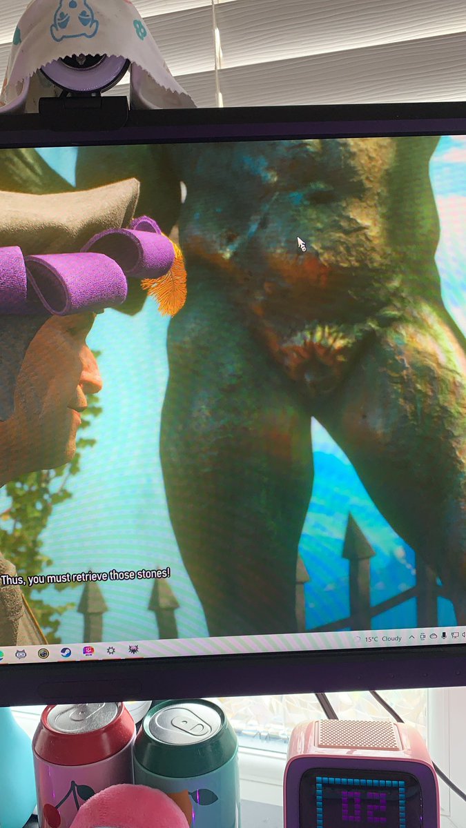 eljayne_'s tweet photo. I’m currently on a quest to find this statues balls… how’s your day going? #witcher3 #gamer https://t.co/5C73DXUNWc