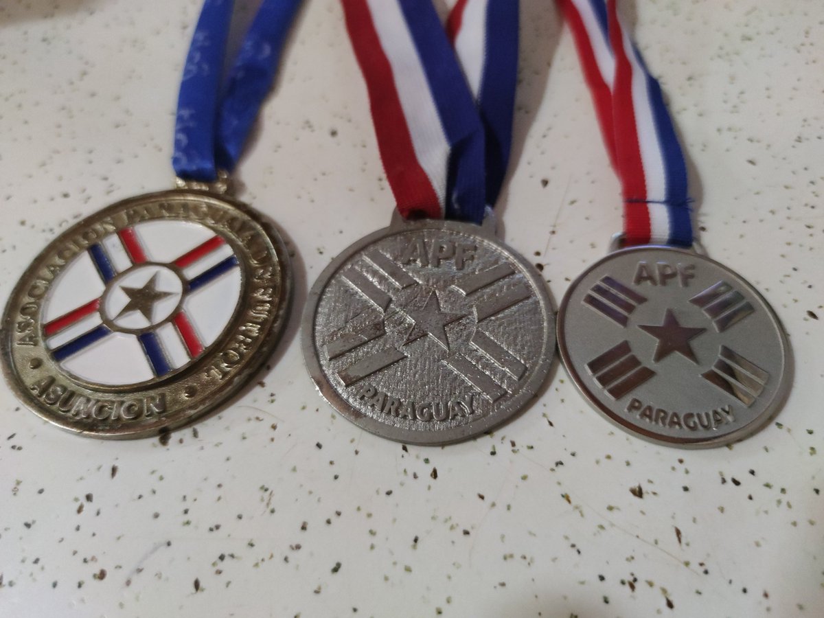 Tras varias caídas y muchas pruebas de FE.. ascenso en todas las categorías del ascenso paraguayo!!