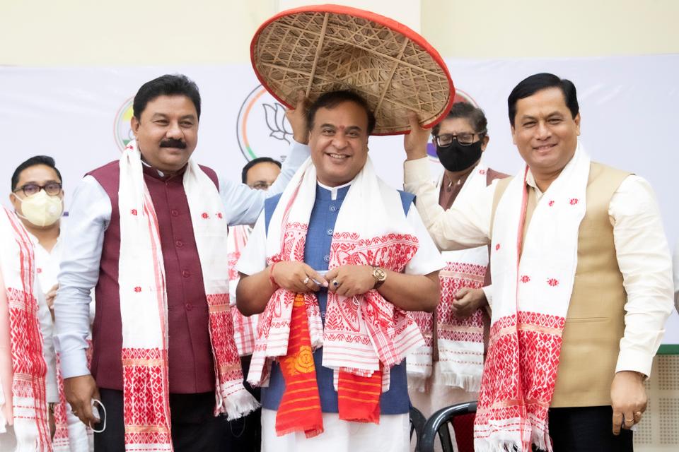 F_A1_Ansari's tweet photo. पड़ोसी देशों से असम में मुस्लिम आप्रवासन और जनसंख्या वृद्धि को जोड़ने वाला चित्रण किसी भी डेटा पर आधारित नहीं है। यह एक ऐसी कहानी है जिसका सामाजिक तनाव पैदा करने के लिए राजनीतिकरण किया गया है
#Islamophobia_in_India
#HindutvaAgenda
#AssamHorror
#assamunderattack
@PFIRajasthan https://t.co/t3VV0HpqiQ