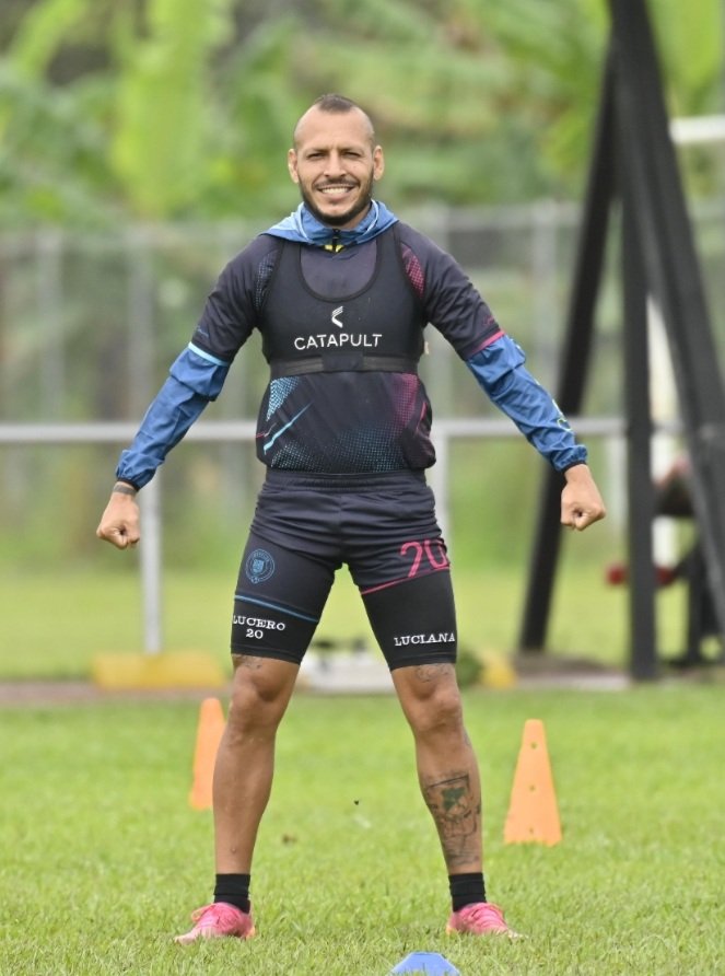 Cada día más fuertes y seguros de lo que queremos...
¡VAMOS CORTU!

❤💚🤍💯⚽️🙏
#Cortuluá #Equipocorazón #Soyrojoverdeyblanco #Orgullotulueño #Porlaexcelencia #TeRepresentamos <a href="/JuanDominguez20/">Juan Dominguez</a>