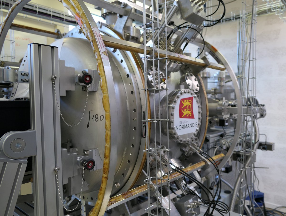 LPC_CAEN's tweet photo. Entièrement construit et optimisé au @LPC_CAEN ce dispositif expérimental unique au monde piégera bientôt des ions radioactifs à @jyflacclab  #IGISOL.

 #GANIL #Science #nucléaire #physique #Caen 
@CNRS_Normandie @IN2P3_CNRS
@Universite_Caen @ENSICAEN https://t.co/3OM1nDZs4T