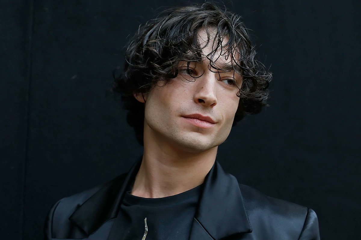 Happy Birthday dear Ezra Miller! 