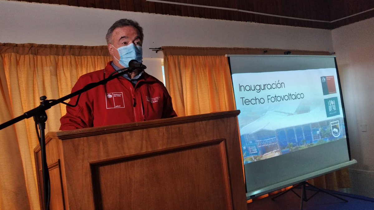 DPRBiobio's tweet photo. Buenas noticias 👏 el Delegado @PatricioKuhn junto al seremi de Energía @Ccoddou, participaron de la inauguración del #TechoSolar en el Liceo Técnico Profesional Crisol de #Mulchén. La iniciativa beneficiará a la comunidad educativa y permitirá un importante ahorro energético. https://t.co/01Duuet3Qk