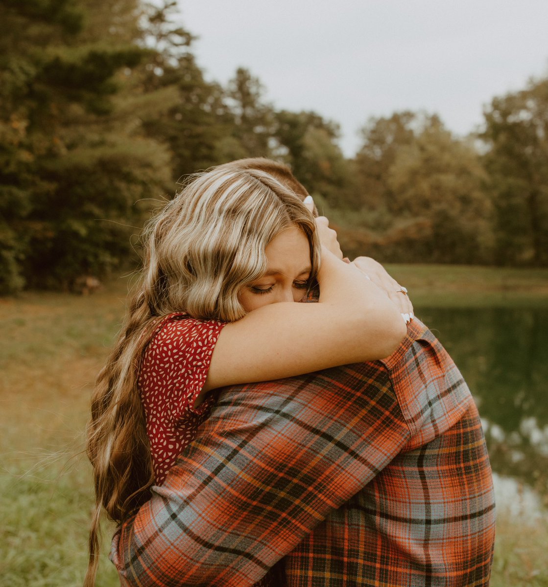 ashlangsdorf's tweet photo. A day a girl dreams of forever with the man she prayed for long before they met. My best friend, soulmate, and my future husband🤍 https://t.co/NMzamtZa42