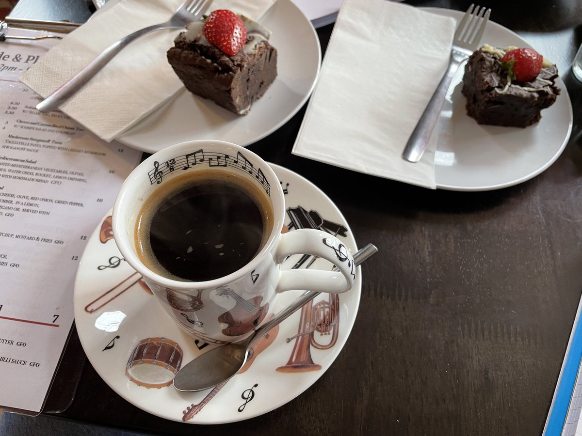 BandTTC's tweet photo. Production meeting @themusiccafesua for upcoming Halloween evening. Very exciting stuff and the most AMAZING vegan chocolate brownie EVER! #halloween #veganchocolatebrownies #actress #bloodandthundertheatrecmpany https://t.co/YqFbeE1Ywg