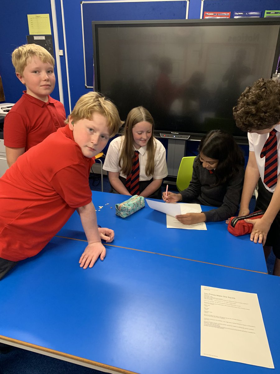 giffnockprimary's tweet photo. P7a were working collaboratively to solve problems involving prime numbers and square numbers. The pupils investigated patterns that emerged when trying to find prime numbers which add together to also make square numbers. #GPSMathsWeek #MathsWeekScot https://t.co/O0nxeQZzWA