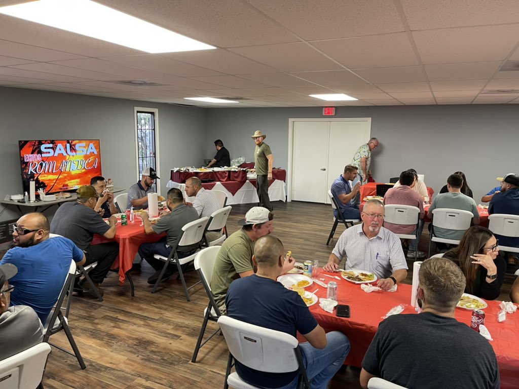 ramalloys's tweet photo. Another great RamFam luncheon!!! These moments are priceless. #workfamily #worklifebalance #companyculture #makeworkfun #monthlyluncheon #customercentric #meetingcustomerneeds #keepingemployeesengaged https://t.co/B29ece4AE9