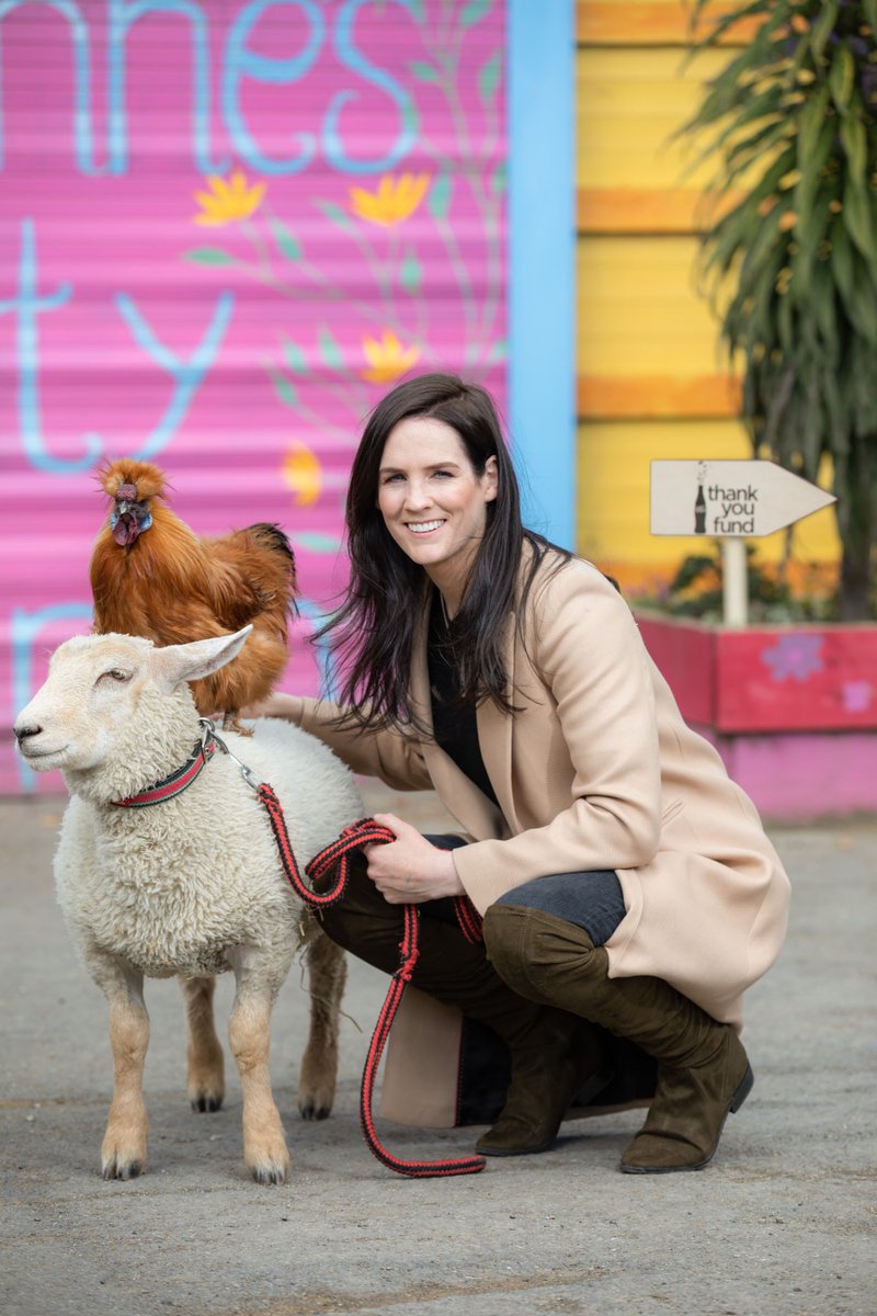 cocacolaie's tweet image. Final countdown! You have just one week left to cast your vote in this year’s Coca-Cola #ThankYouFund People&apos;s Choice Award. 

Vote for your local group and help them support young people in your local area. Cast your vote for free at coca-cola.ie/thankyou