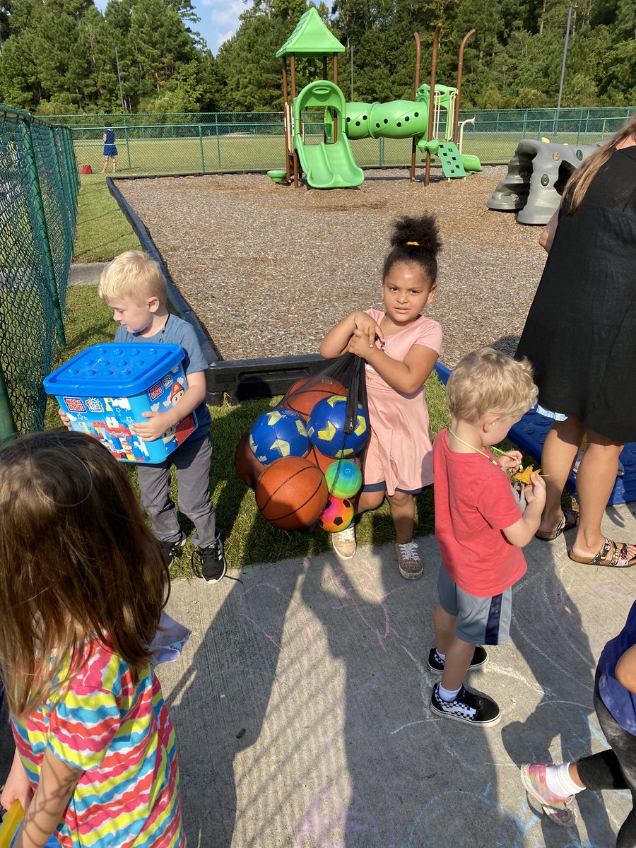 NHCS Early Childhood Education (@nhcsprek) on Twitter photo At <a href="/CastleHayneES/">Castle Hayne ES</a> everyone is a helper in <a href="/sullowayprek/">Jennifer Sulloway</a> classroom! These kids were so excited to contribute to their school family by cleaning up the playground TOGETHER! #nhcsprek #nhcsleadingtheway At <a href="/CastleHayneES/">Castle Hayne ES</a> everyone is a helper in <a href="/sullowayprek/">Jennifer Sulloway</a> classroom! These kids were so excited to contribute to their school family by cleaning up the playground TOGETHER! #nhcsprek #nhcsleadingtheway