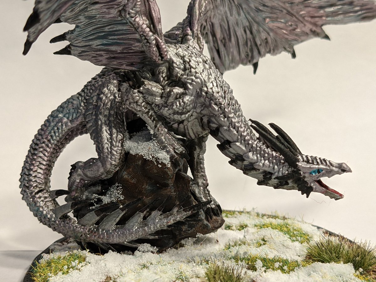 Silverwolfminis tweet media
