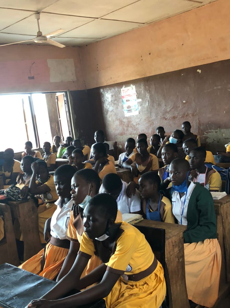 StepUpGhana's tweet photo. Sharing your experience is a way of giving hope to others. It gives others a model to look up to. No matter how small, share your knowledge and experiences with younger ones. Have a wonderful Thursday!🌞
... empowering minds, inspiring lives. https://t.co/48x6Vh1uuI