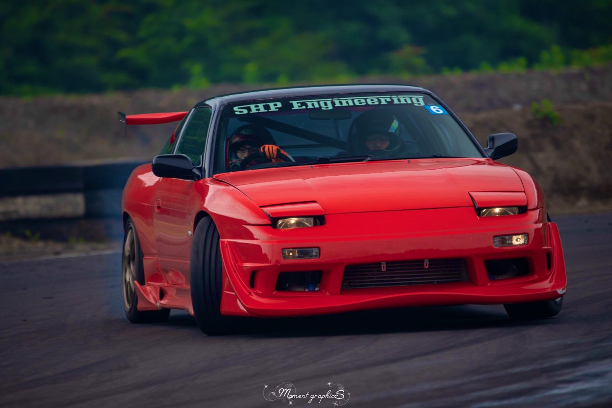 SR20_RPS13_'s tweet photo. 目線とハンドル握ってる手が写ってるのこの写真良くて好き
#SHPEngineering https://t.co/DV2d8frVpA