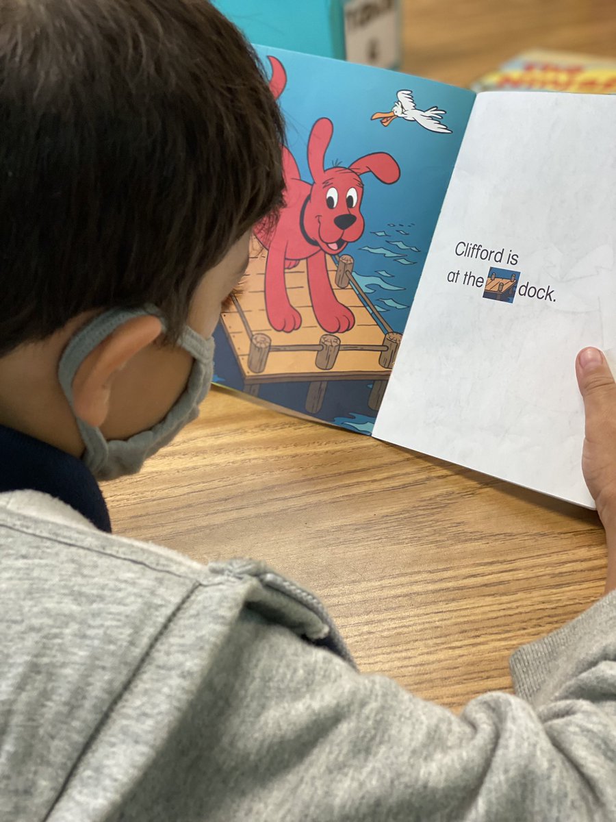 MrsGwinsFriends's tweet photo. We are getting all the feels for “just right” books and discovering our love for reading 📚@PrincipalERD @DicksonTigers https://t.co/X8uEdiYuOf
