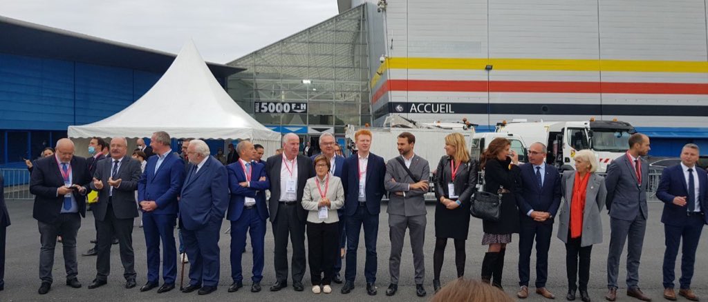 Avec la délégation d’élus insoumis au Congrès des @MairesEnNord.