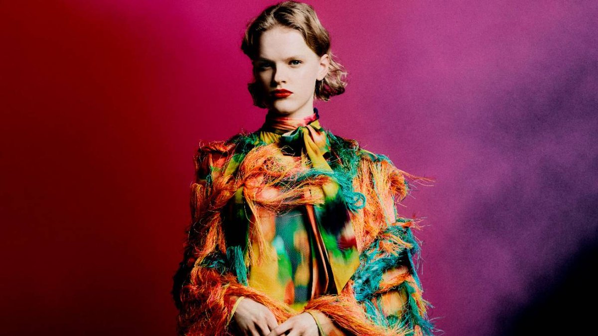 FashionUnited's tweet photo. PFW SS22: Dries Van Noten presents eccentric fashion film for bold new collection https://t.co/QfGuIR4a4K https://t.co/ayOUI8crOn