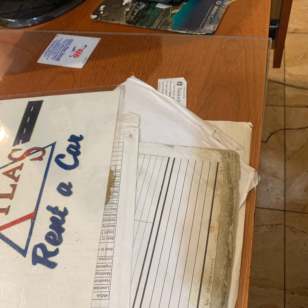 TheRealTrulyKim's tweet photo. @WyndhamHotels @CDCgov @WorldHealthOrg2 still no resolve. No refund. I never stayed. I left the same day. Look at the conditions of your hotel. https://t.co/O8YLIYzT4D