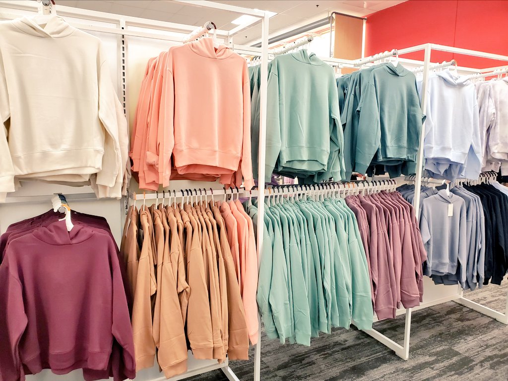 Sweater weather has arrived! 🤩 
Loving these colors 
#anewday #targetstyle <a href="/Target/">Target</a> <a href="/Schultz20Shawn/">Shawn Schultz</a> <a href="/TravisTSwift1/">Travis T. Swift</a>