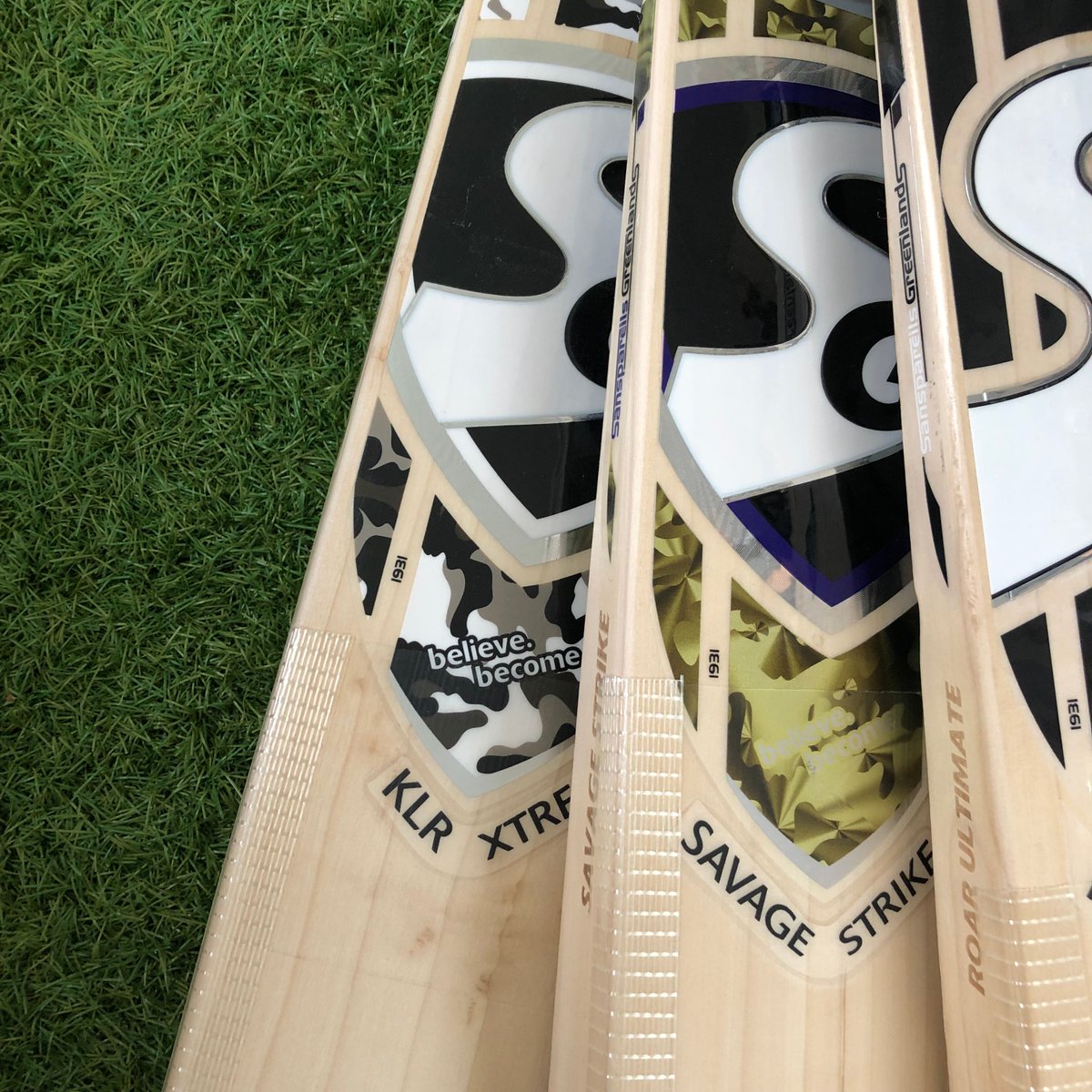 Check out our @sgcricketofficial bats 🏏

From only £149.99 🔥
 
KLR Xtreme- 6 Grains - 2.8 - 38.9mm edges - 61.7mm spine 😮
Savage Strike- 7 Grains-2.8 - 38.5mm edges - 62.5mm spine 👏
Roar Ultimate-7 Grains- 2.8 - 38.4mm edges - 59.5mm spine 🎉
